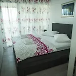 Apartment Apartmani Marin *