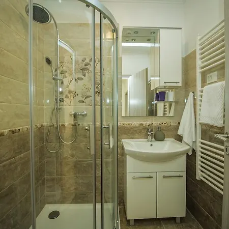 Apartmani Marin *
