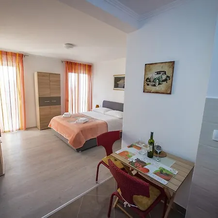 Apartment Apartmani Marin