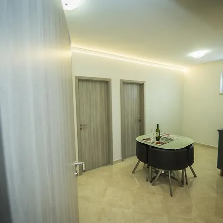 Apartmani Marin Apartment *