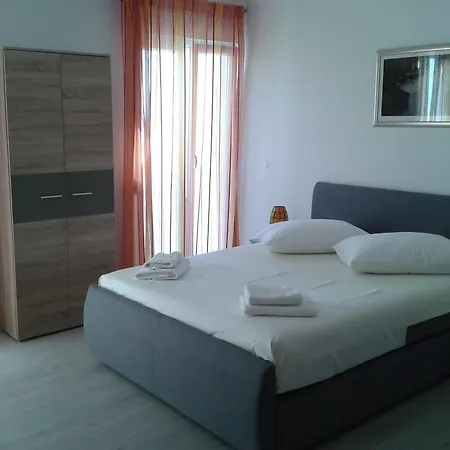 Apartment Apartmani Marin *