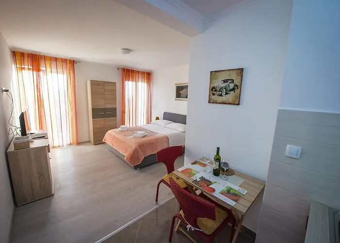 Apartment Apartmani Marin