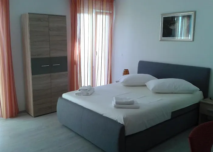 Apartment Apartmani Marin *